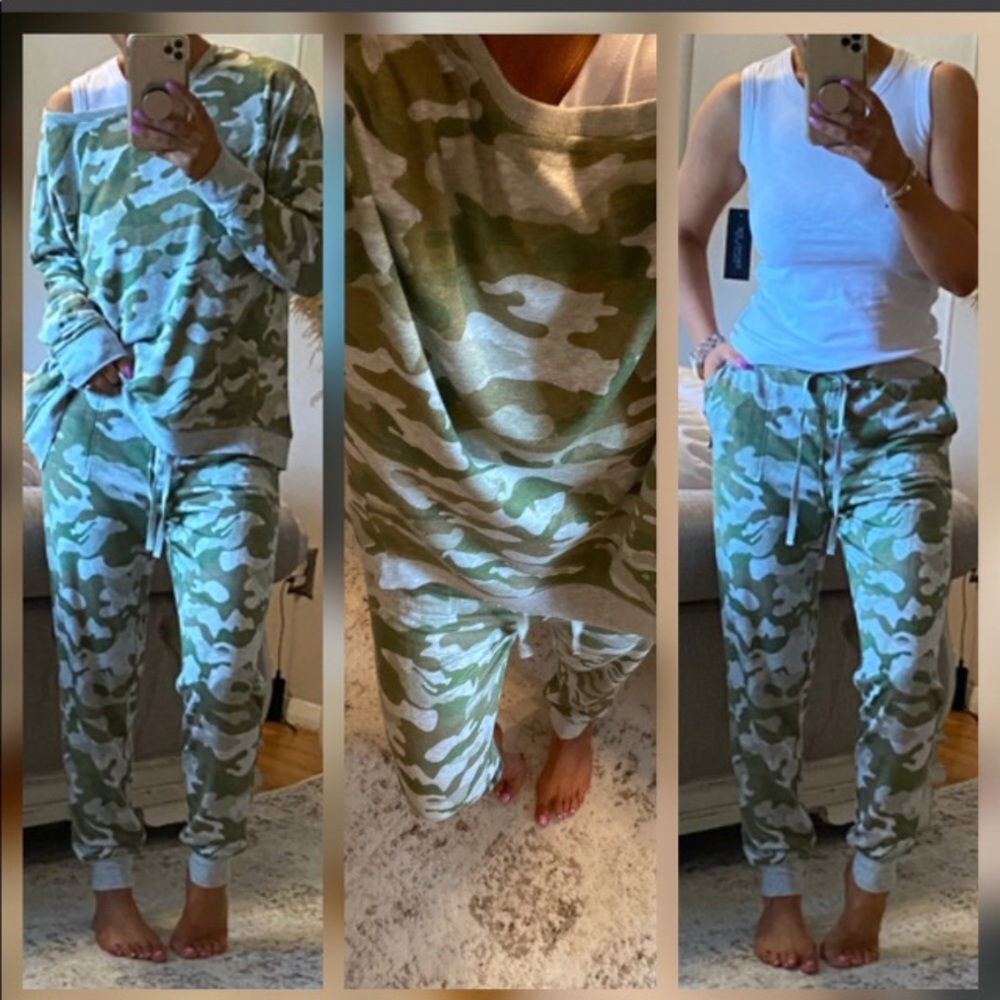 🆕Camo sweatshirt, NWT.